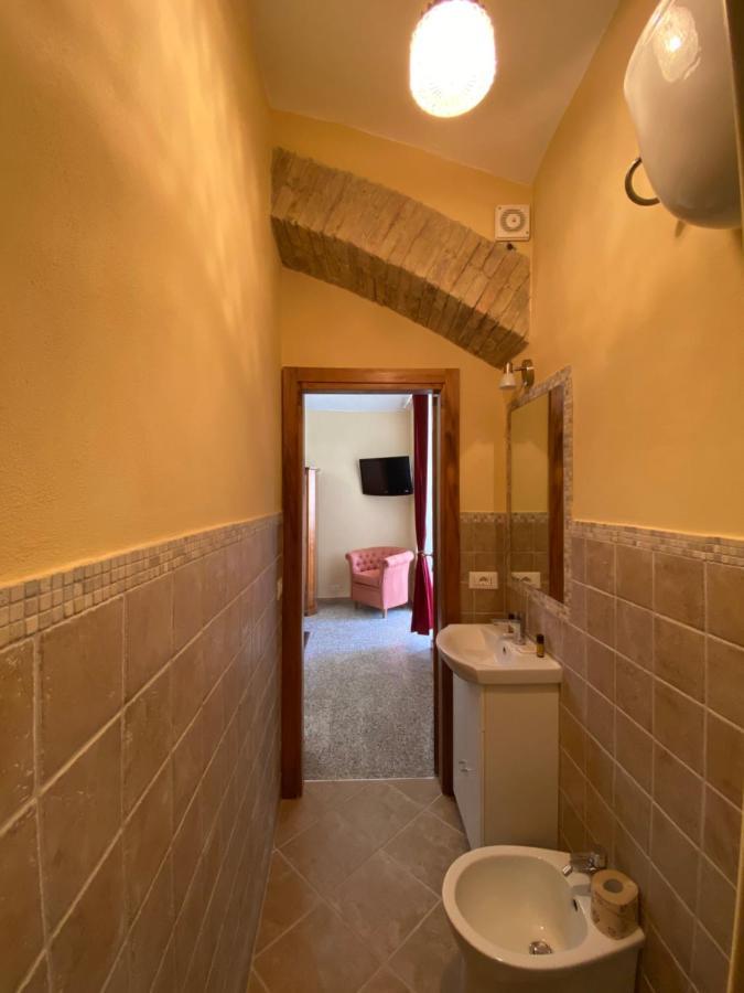 Hotel La Torre Della Piramide à Pitigliano Extérieur photo