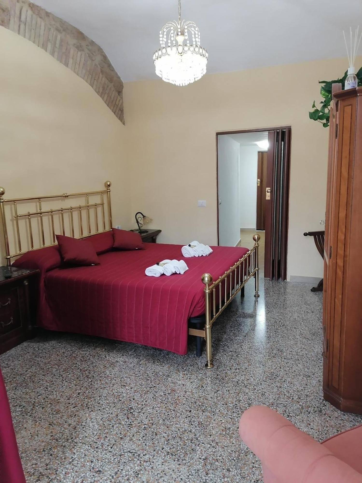 Hotel La Torre Della Piramide à Pitigliano Extérieur photo