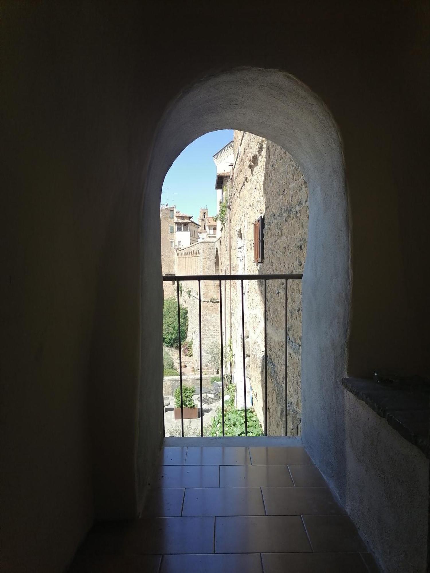 Hotel La Torre Della Piramide à Pitigliano Extérieur photo