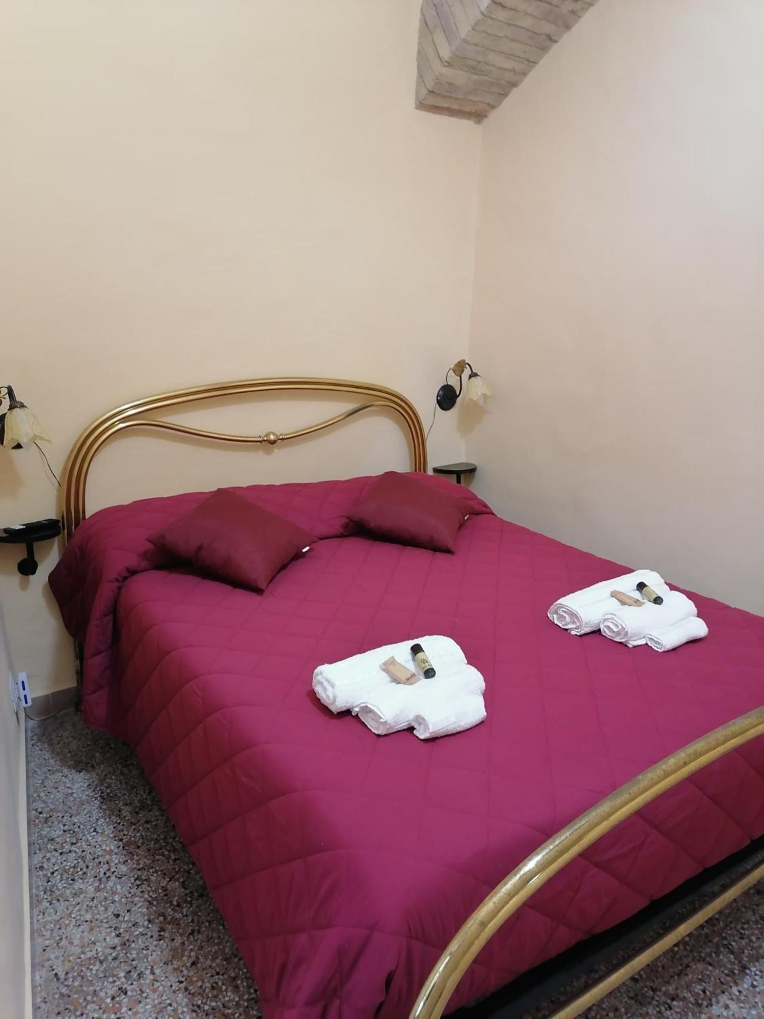 Hotel La Torre Della Piramide à Pitigliano Extérieur photo