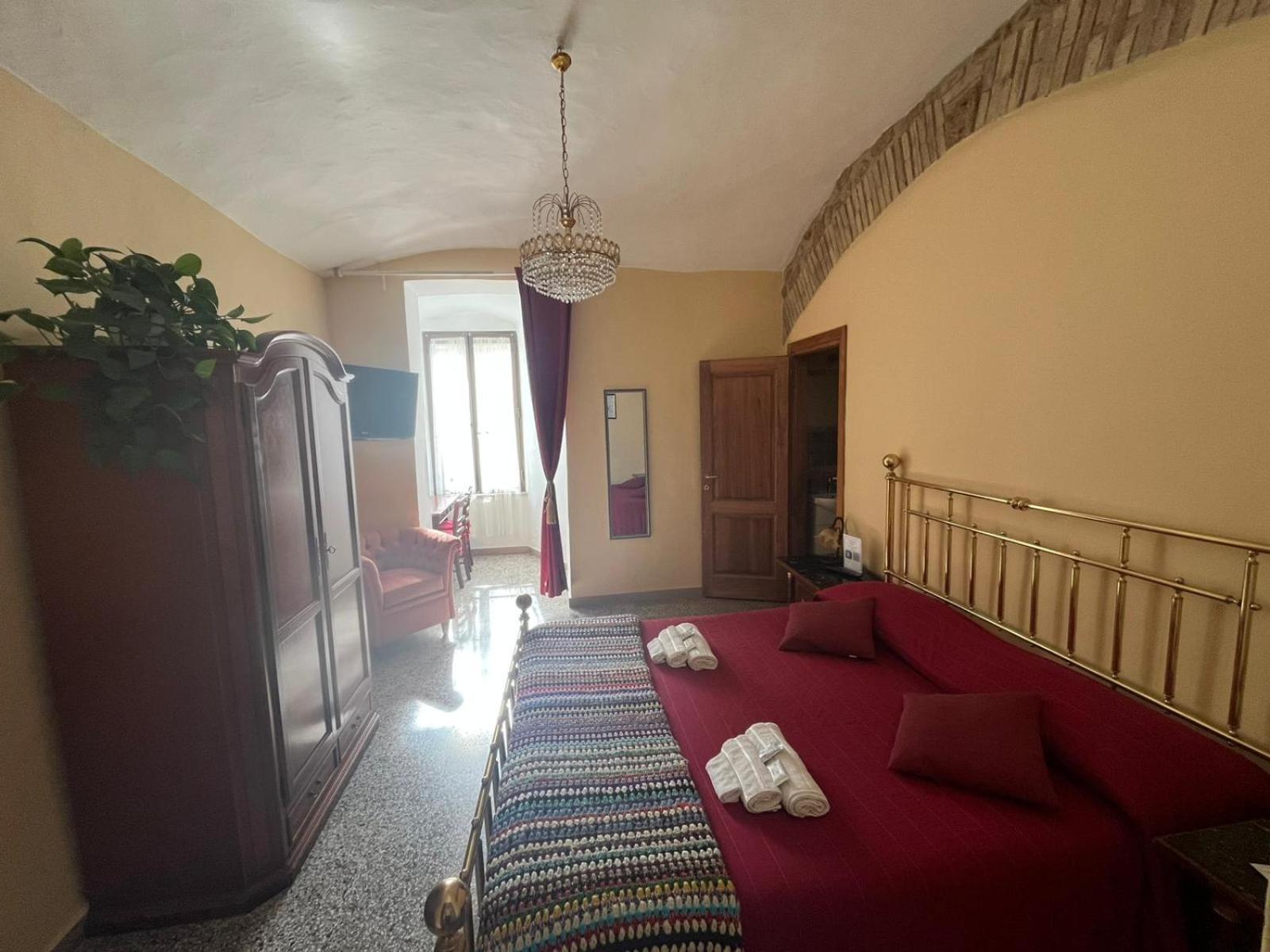 Hotel La Torre Della Piramide à Pitigliano Extérieur photo
