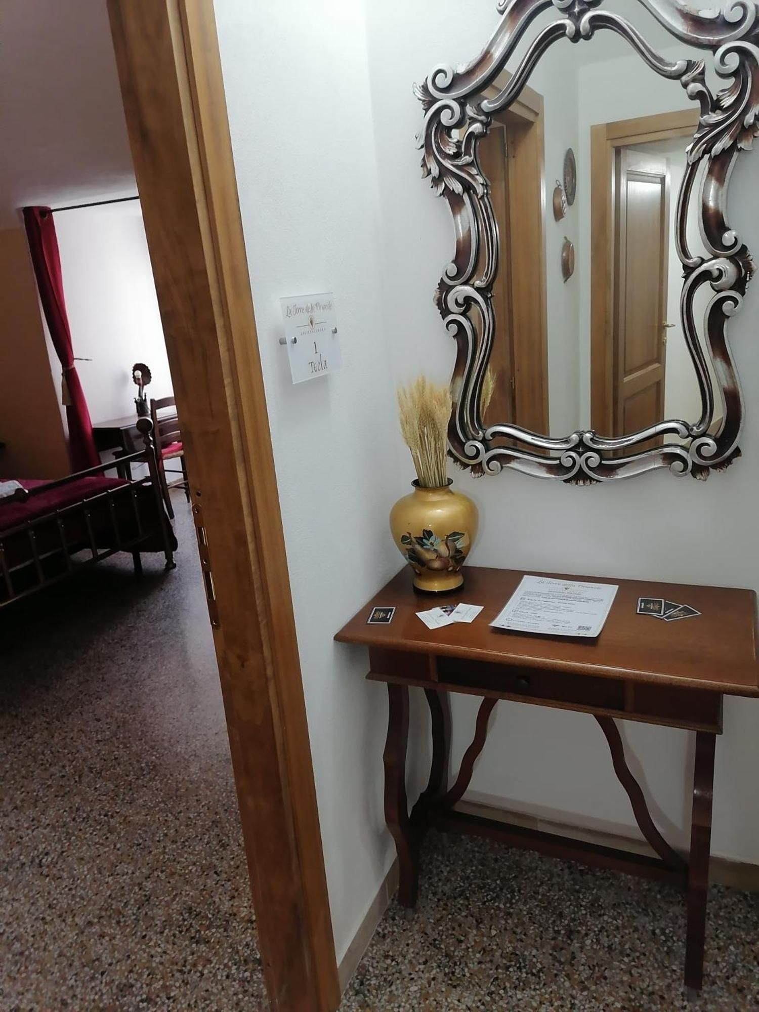 Hotel La Torre Della Piramide à Pitigliano Extérieur photo