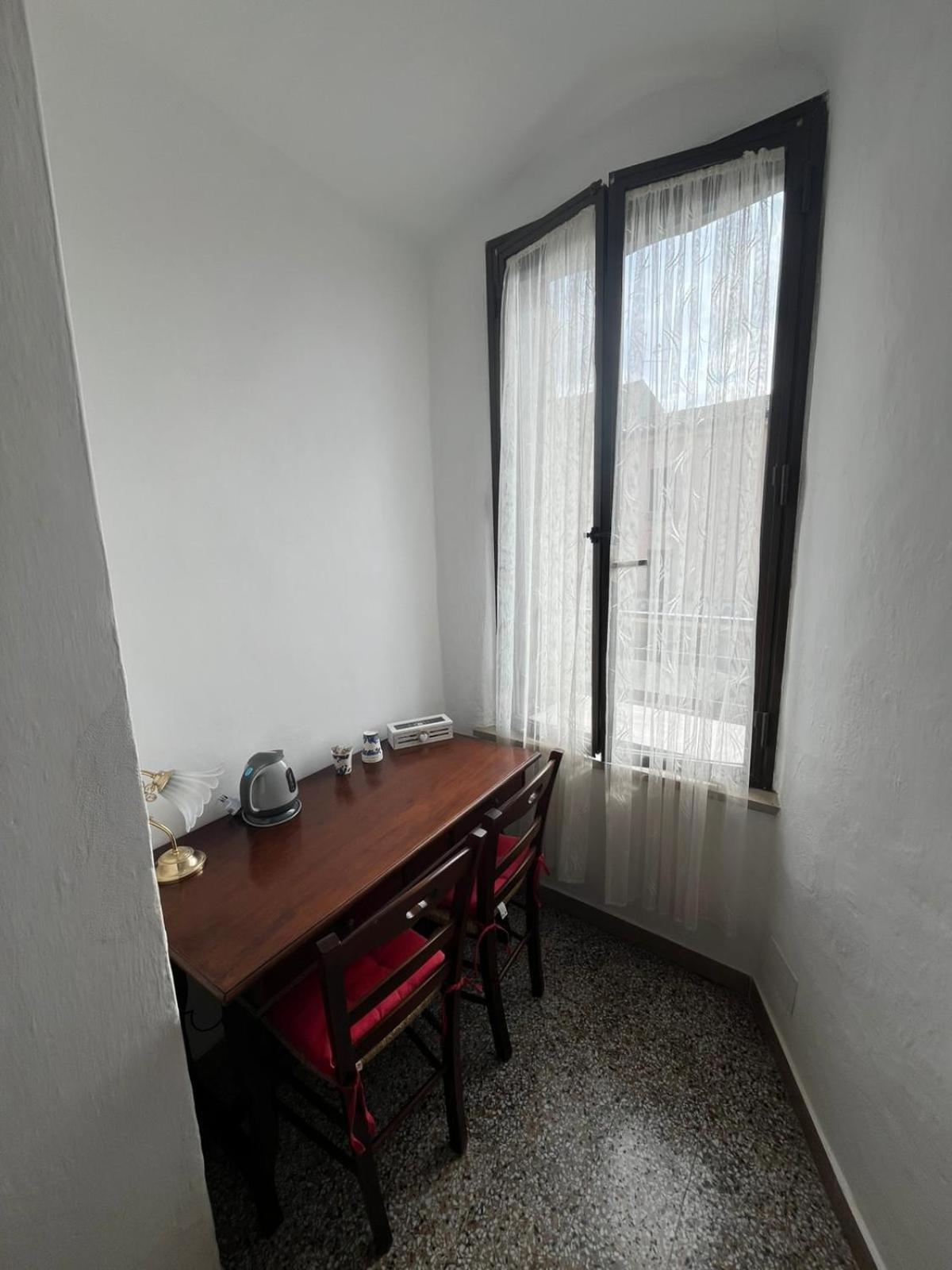 Hotel La Torre Della Piramide à Pitigliano Extérieur photo